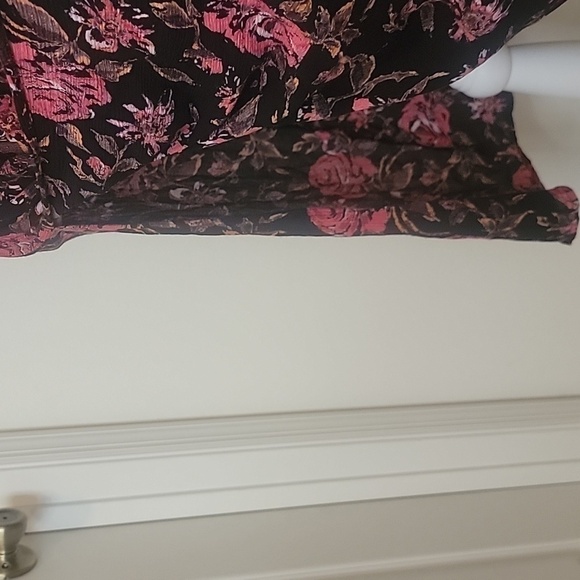 Kimchi Blue (Urban Outfitters) Smocked Floral Midi Dress, Size S, EUC! - Picture 6 of 10